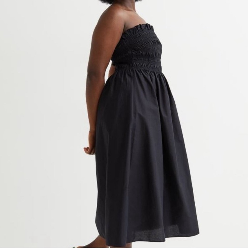 H&M Strapless Smocked Midi Dress